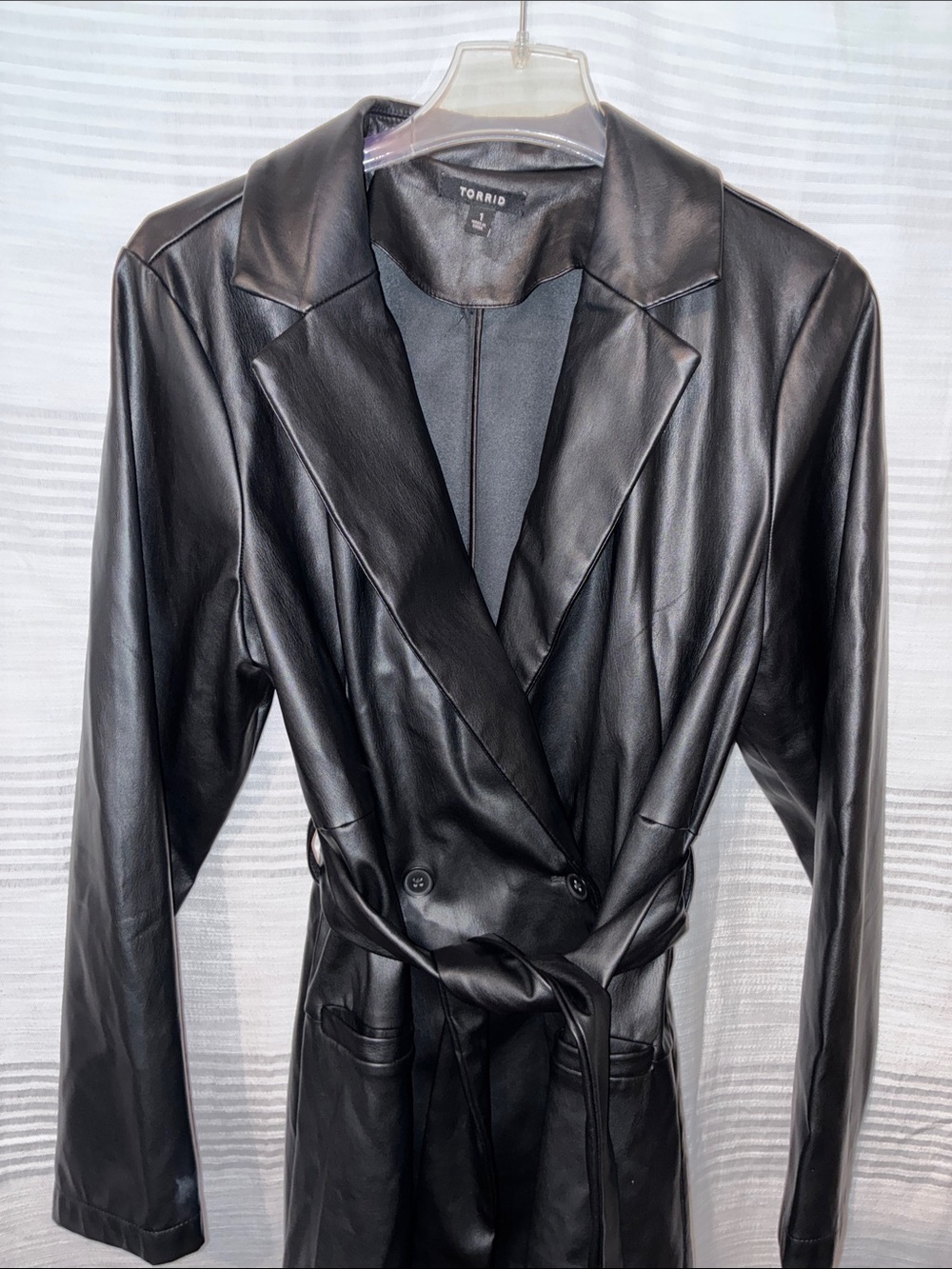 Torrid, Size 1 (1X/14-16), Black Short Trench Coat, Faux Leather